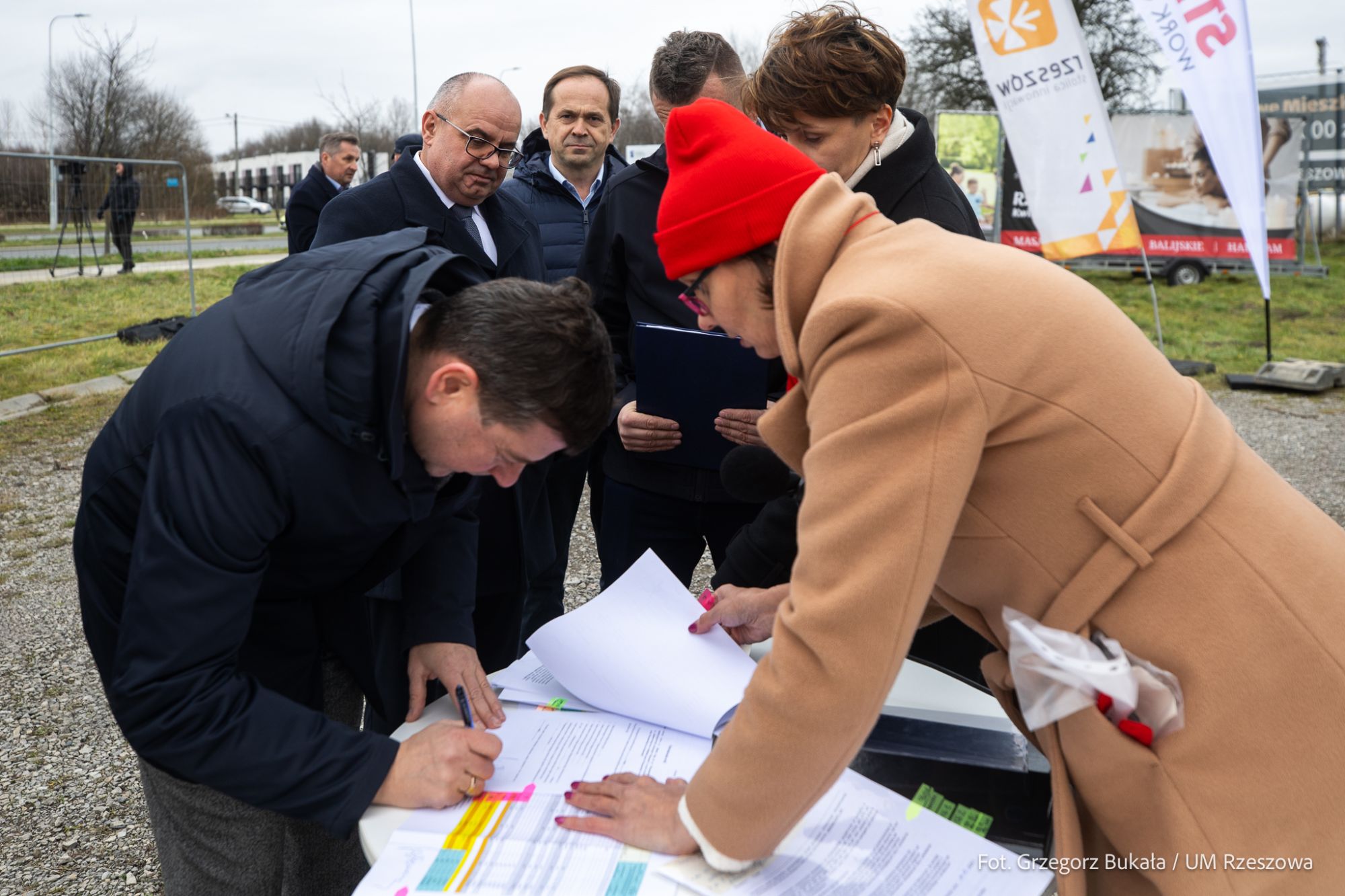 zdjęcie z konferencji prasowej dotyczącej budowy łącznika pomiędzy ulicą Warszawską a Krakowską w Rzeszowie, fot. Grzegorz Bukała, Urząd Miasta Rzeszowa